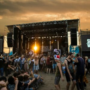 STUDENTERKØRSEL & STUDENTERGILDE